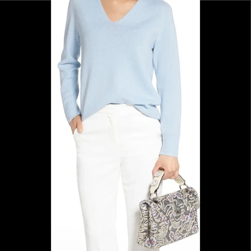 KURT GEIGER LONDON
Kensington Embroidered Sequin Shoulder Bag - Picture 10 of 12